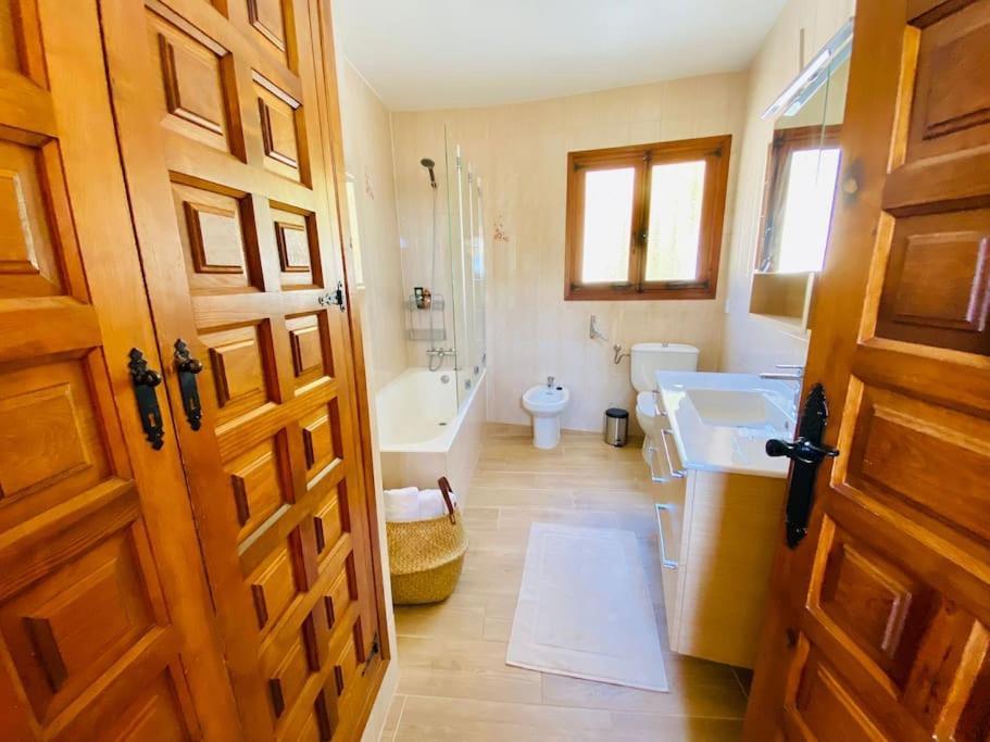 Villa With Private Pool And Close To The Beach Calp Extérieur photo